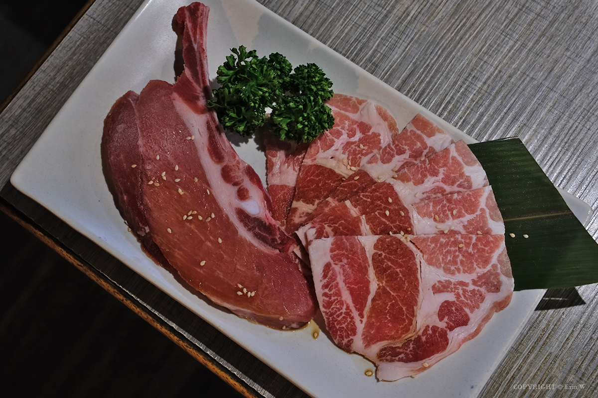 新竹｜柒伍無煙燒肉｜解放雙手 貼心代烤代剝 火烤兩吃吃到飽 新竹平價高質燒肉推薦