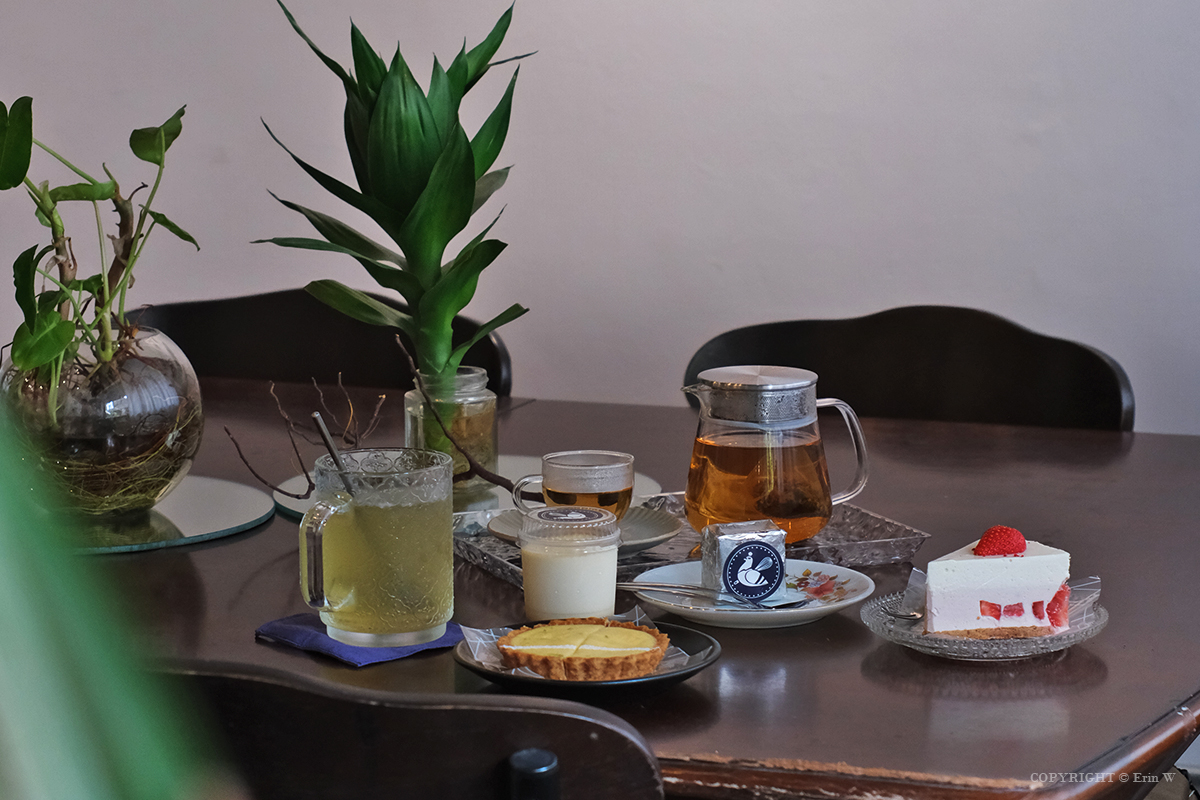 新竹｜給冷鴿手作甜點 新竹店｜用甜點  慢慢把厭世人生變溫柔 拿拿摳與好友多多的甜點新篇章 新開幕