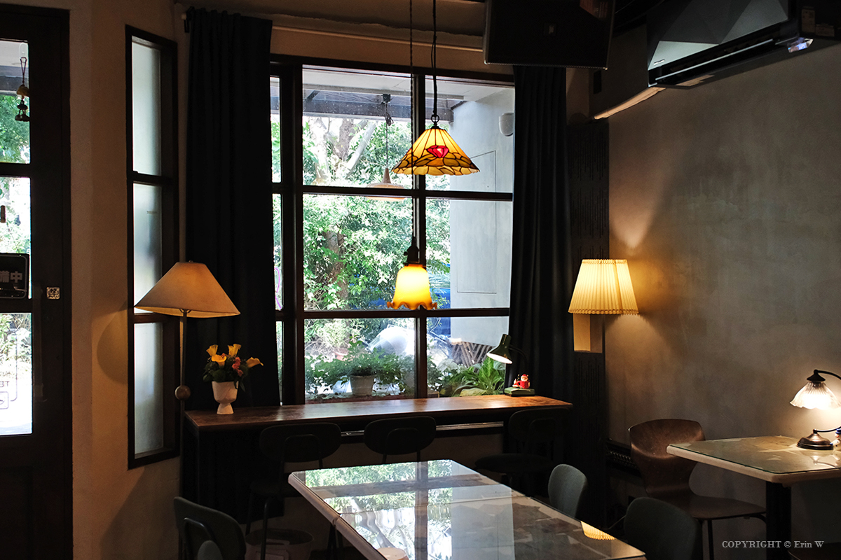 新竹｜I’mmat cafe 小墊子｜在新竹深耕多年的戚風甜點老店 季節限定的草莓食光