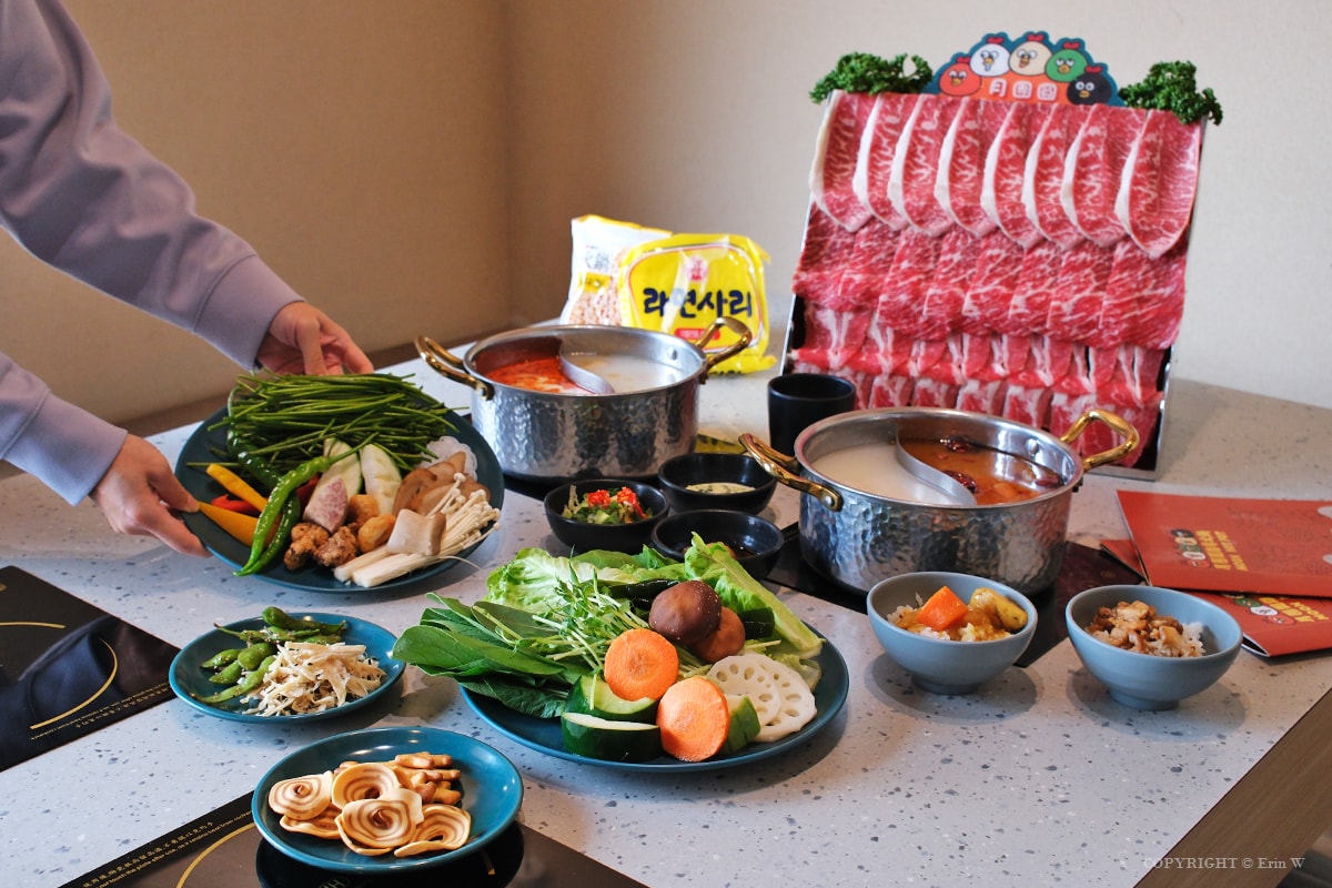 苗栗．頭份｜月團圓雞湯火鍋｜個人388元起的一鍋兩味鴛鴦鍋 野菜自助吧吃到飽 冬季暖身必吃的隱藏版薑母雞酒湯底