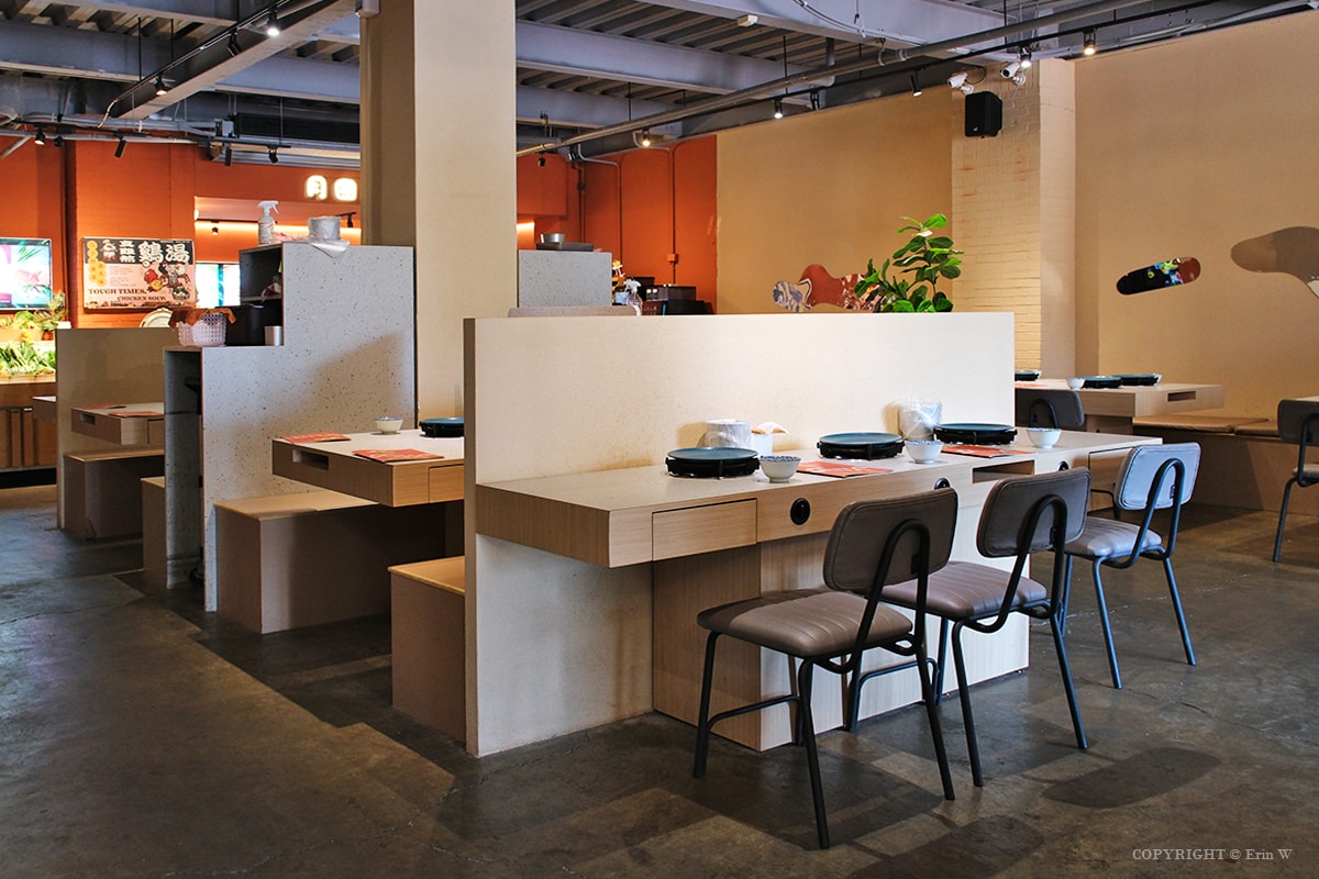 苗栗．頭份｜月團圓雞湯火鍋｜個人388元起的一鍋兩味鴛鴦鍋 野菜自助吧吃到飽 冬季暖身必吃的隱藏版薑母雞酒湯底